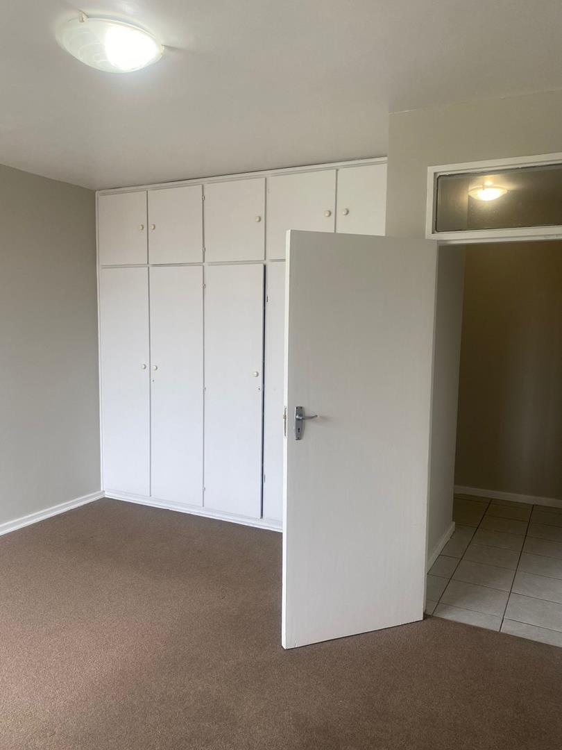 To Let 2 Bedroom Property for Rent in Humewood Eastern Cape